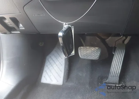 2020 Toyota Highlander Le из США, поврежденный, VIN 5TDBZRBH7LS510644